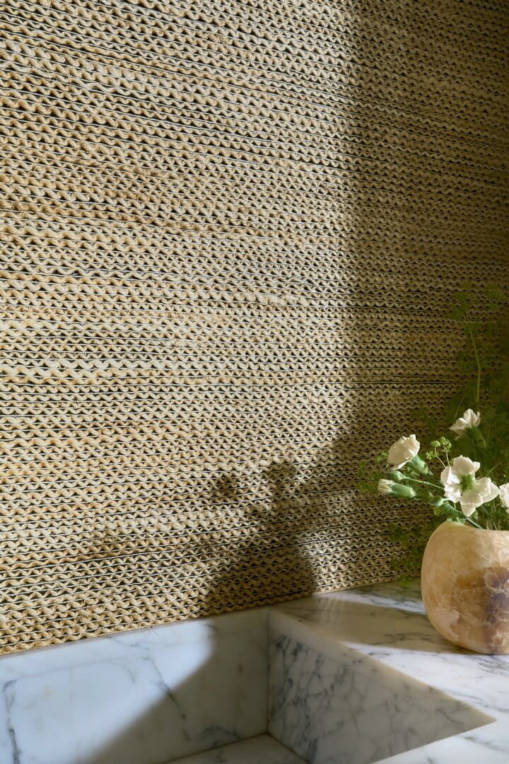Tapeta naturalna z włókien abaki - poziome pasma CMO Paris WAB 08 80 Abaca Tressé Abaca Wallcovering