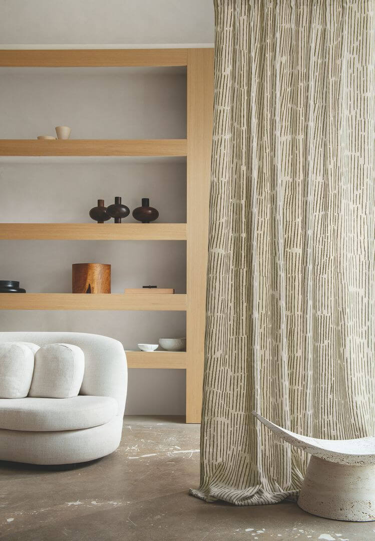 Tkanina - zwiewny haftowany woal Casamance 90840421 Interaction Les Modernes - 292 cm szer.