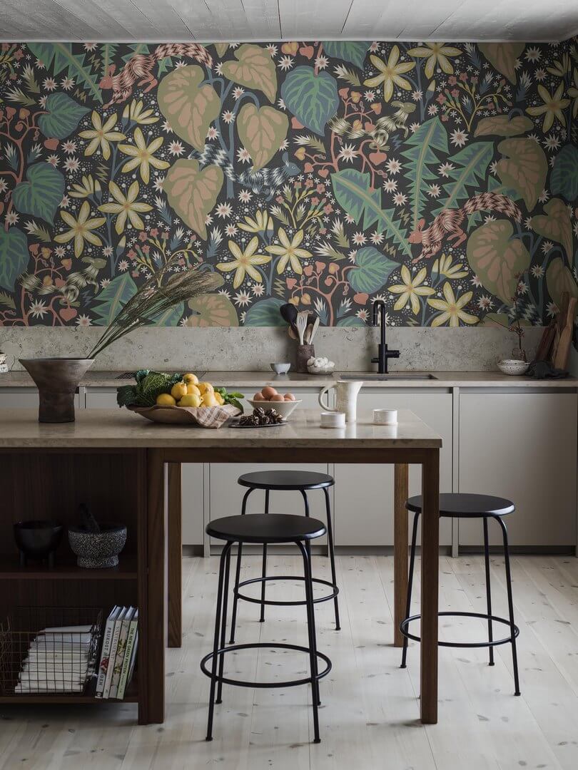 Mural botaniczny - wiewiórki Boras Tapeter Studio 9856W Zingkorre