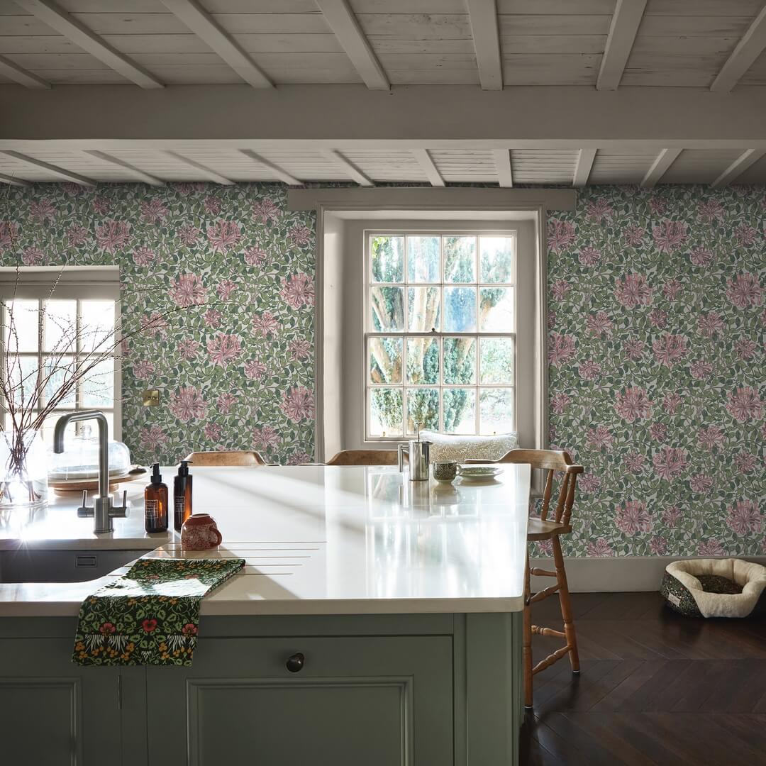 Tapeta roślinna Graham & Brown Honeysuckle 140486 William Morris At Home Volume II