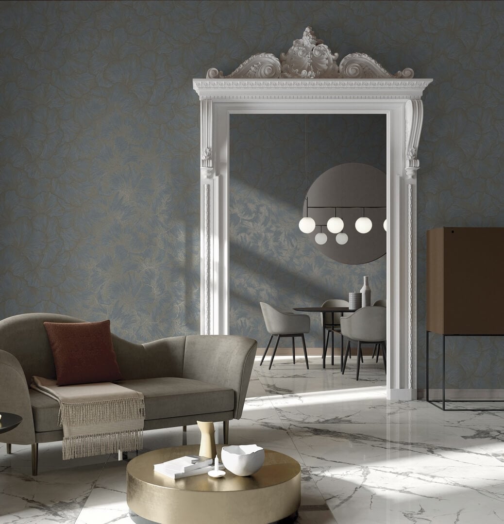 Tapeta liście miłorzębu z metalicznymi refleksami Holden 66311 Suzani Essence