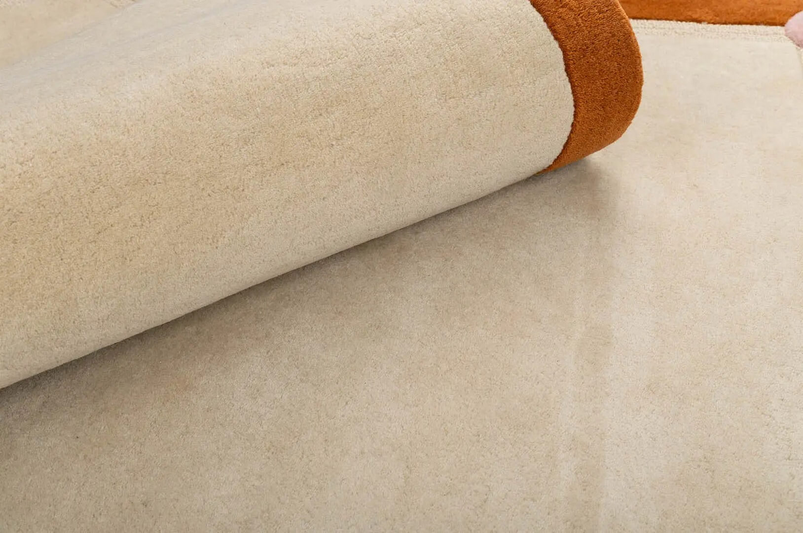 Dywan wełniany Carpets & More X Malwina Konopacka Berlin Terracotta 5521 Voyage