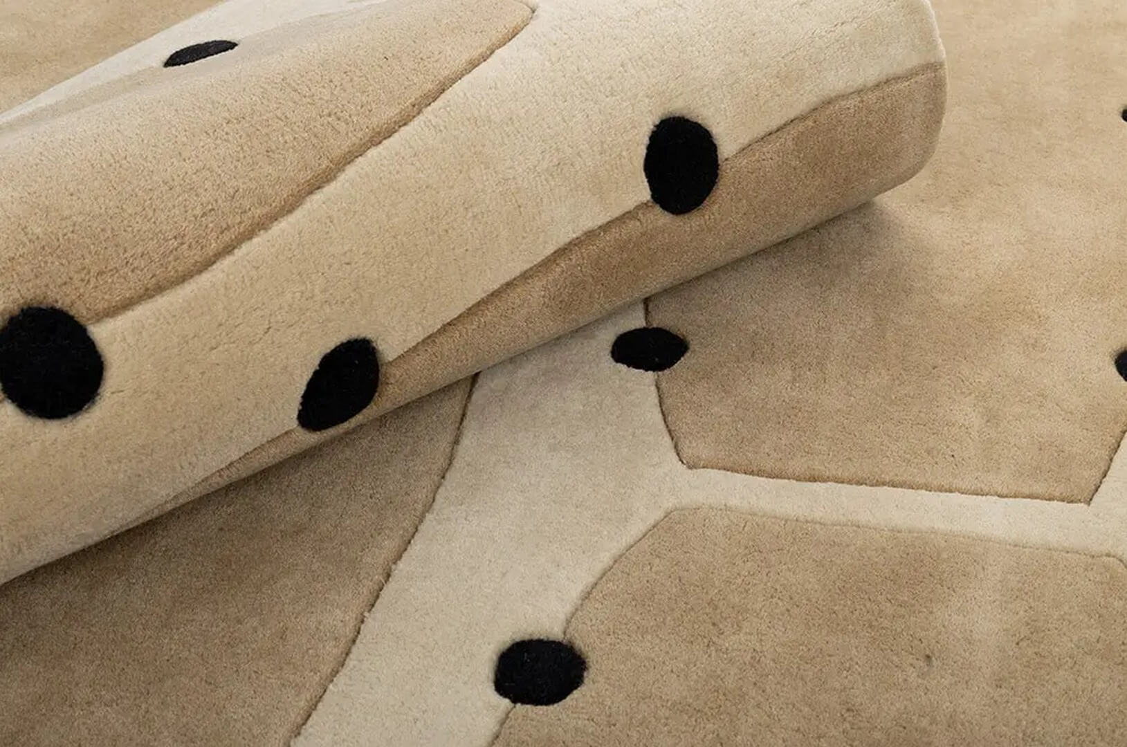 Dywan wełniany Carpets & More X Malwina Konopacka Rio Black 5525 Voyage