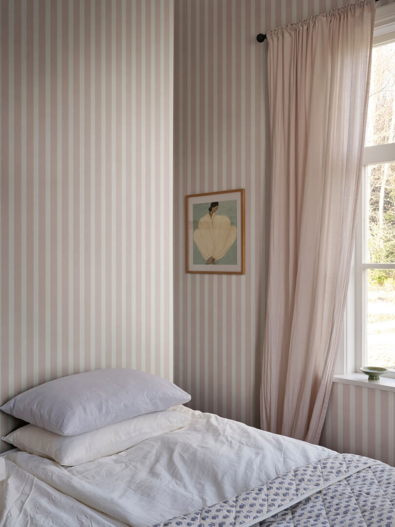 Tapeta w pasy Sandberg S11020 Henrik Pink Henrik Ranold