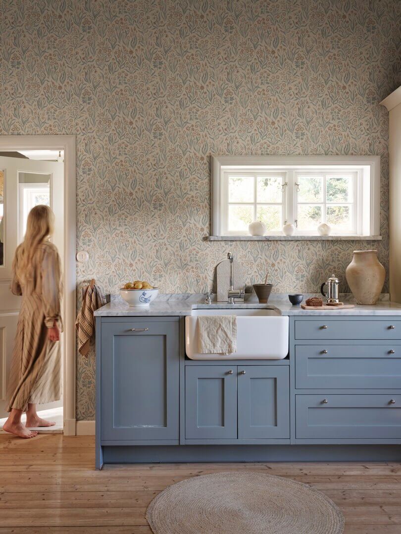 Tapeta roślinna Sandberg S10780 Marta Misty Blue Kolonin II