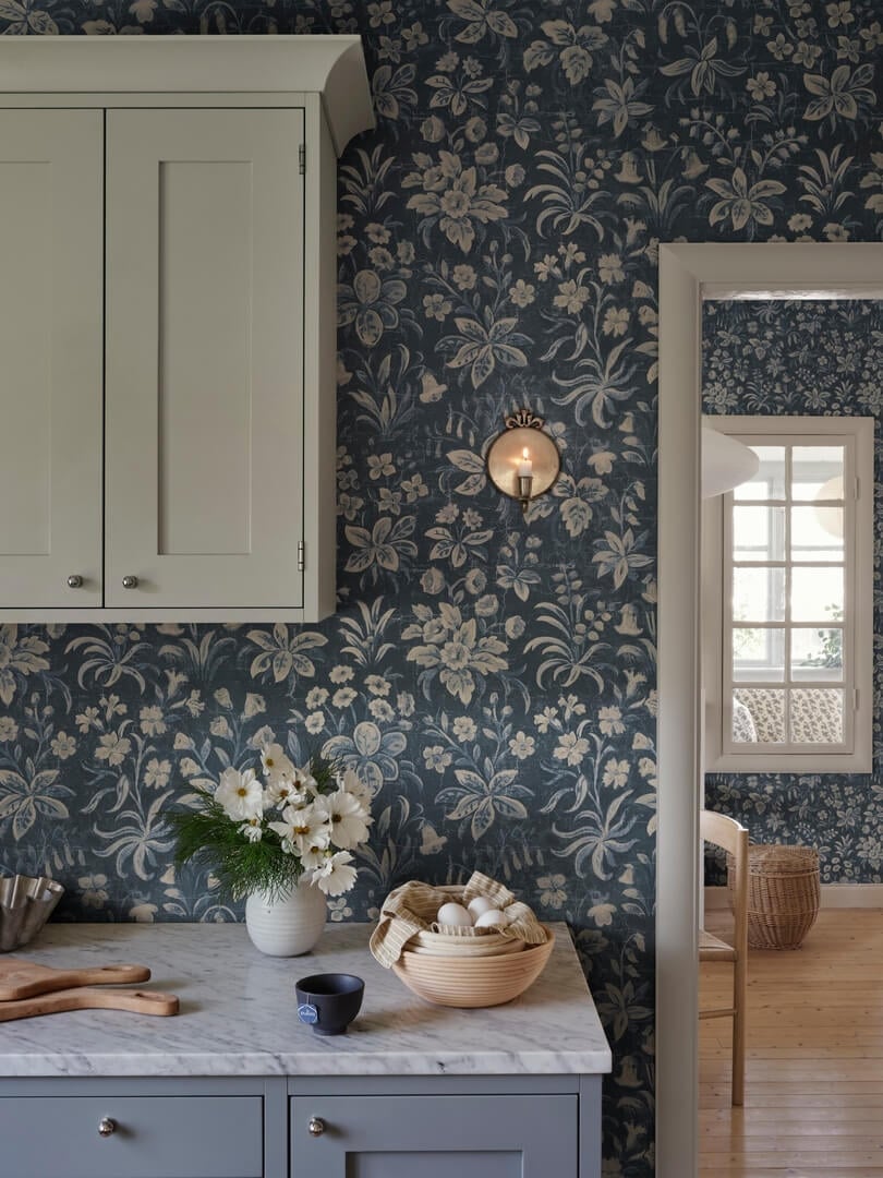 Fototapeta kwiaty i liście Sandberg S10903 Ania Midnight Blue Kolonin II